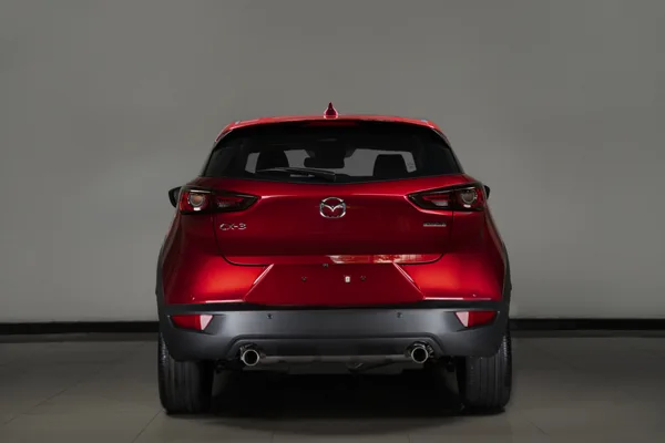 Mazda CX-3 - Đuôi xe sác xảo và thể thao